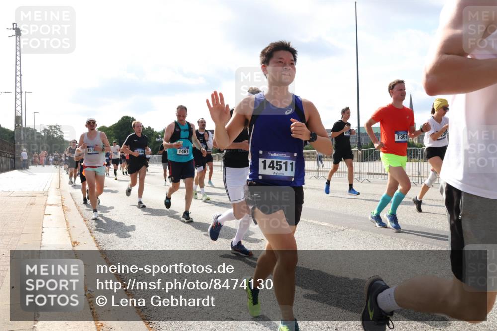 29.06.2025 - hella hamburg halbmarathon Lena Gebhardt http://msf.ph/oto/8474130 29.06.2025 09:55:44 Lombardsbrücke 1530, 1461, 14511, 8977, 7367, 234, 1120, 1143, 1151, 1216, 1257, 1267, 1461, 1630, 1683, 1689, 1696, 1706, 1884, 1976, 2207, 2250, 2274, 2284, 2287, 2411, 2706, 2708, 2718, 2818, 2864, 2884, 3087, 3213, 3399, 3435, 3543, 3654, 3692, 3747, 3945, 3985, 4033, 4088, 4093, 4127, 4189, 4324, 4345, 4346, 4557, 4601, 4847, 4890, 4938, 5102, 5116, 5421, 5459, 5708, 5915, 6009, 6054, 6158, 6421, 6481, 6532, 6662, 6691, 6836, 6994, 7052, 7056, 7100, 7224, 7269, 7312 meine-sportfotos.de