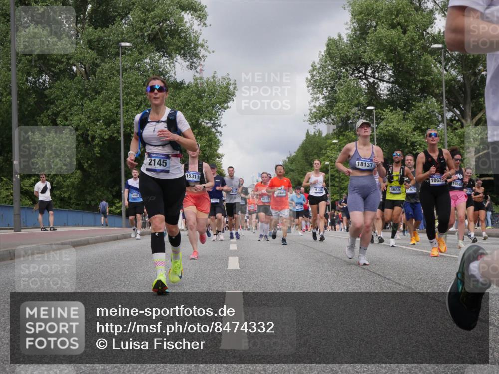 29.06.2025 - hella hamburg halbmarathon Luisa Fischer http://msf.ph/oto/8474332 29.06.2025 10:45:49 Kennedybrücke 2145, 15311, 9467, 14426, 9008, 6828, 14486, 6136, 18137, 1062, 4680, 11074, 14585, 1752, 2134, 4680, 5419, 6136, 6828, 7040, 7043, 7260, 9644, 10623, 10842 meine-sportfotos.de
