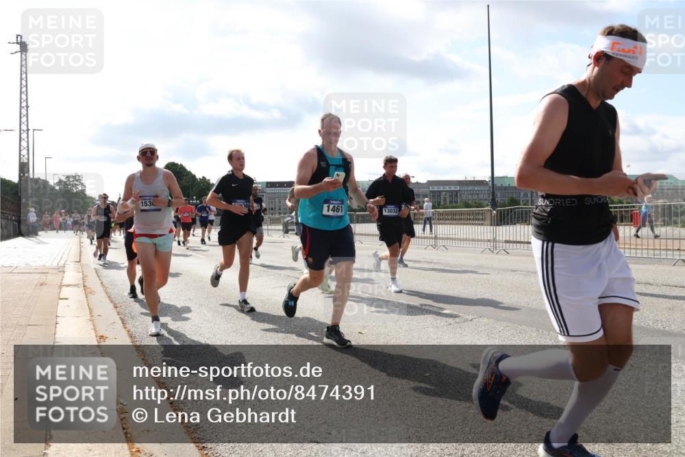 29.06.2025 - hella hamburg halbmarathon Lena Gebhardt http://msf.ph/oto/8474391 29.06.2025 09:55:45 Lombardsbrücke 153, 1461, 13032, 1120, 1143, 1151, 1216, 1257, 1267, 1461, 1507, 1630, 1683, 1689, 1696, 1706, 1884, 1976, 2207, 2250, 2284, 2287, 2411, 2706, 2708, 2718, 2818, 2864, 2884, 3087, 3213, 3399, 3435, 3543, 3654, 3692, 3747, 3945, 3985, 4033, 4088, 4093, 4127, 4189, 4324, 4345, 4346, 4557, 4601, 4847, 4890, 4938, 5102, 5116, 5421, 5459, 5708, 5915, 6009, 6054, 6134, 6158, 6421, 6481, 6532, 6662, 6691, 6836, 6994, 7052, 7056, 7100, 7224, 7269, 7312 meine-sportfotos.de