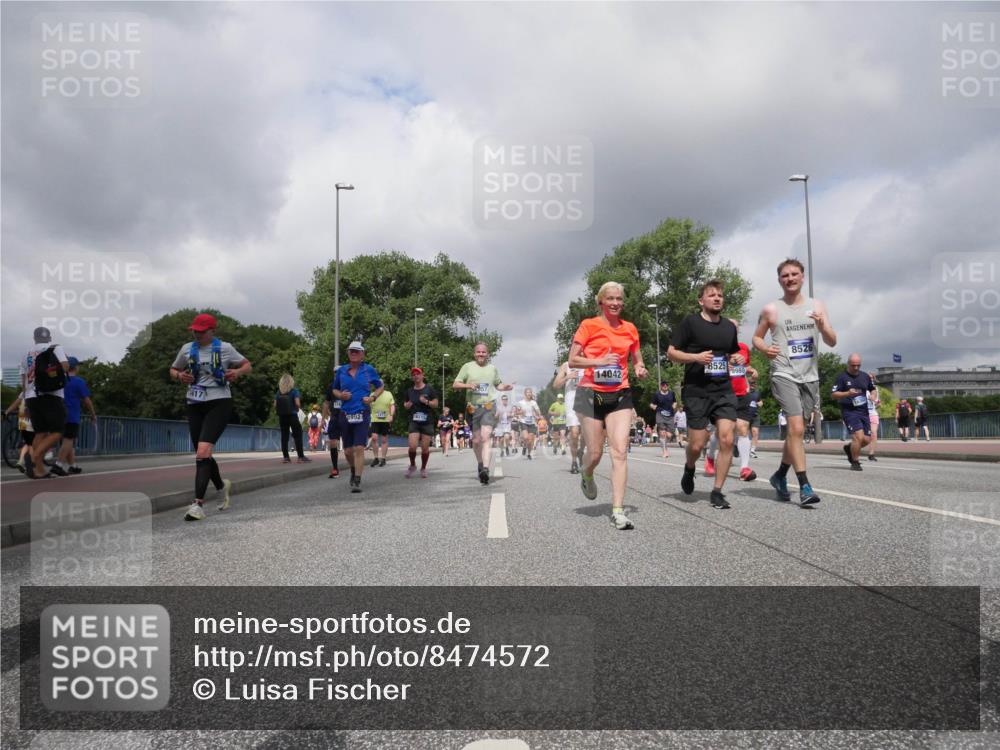 29.06.2025 - hella hamburg halbmarathon Luisa Fischer http://msf.ph/oto/8474572 29.06.2025 10:46:01 Kennedybrücke 17, 6992, 16215, 14042, 85259980, 8526, 1360, 1929, 1994, 2401, 2509, 2940, 2941, 3378, 3874, 4092, 6440, 6837, 7260, 7357, 7477, 7666, 8000, 8525, 8526, 9980 meine-sportfotos.de