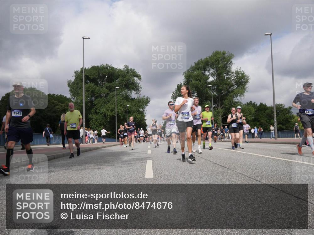 29.06.2025 - hella hamburg halbmarathon Luisa Fischer http://msf.ph/oto/8474676 29.06.2025 10:46:05 Kennedybrücke 11943, 12441, 3378, 7477, 2509, 14769, 1150, 1360, 1656, 1929, 1994, 2401, 2509, 2940, 2941, 3378, 3874, 4092, 4778, 5403, 6440, 6764, 6837, 7357, 7477, 7515, 7666, 8000, 8526, 9980, 10008, 10697, 10734 meine-sportfotos.de