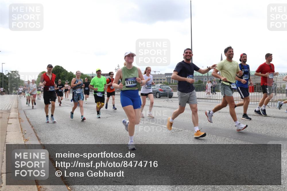 29.06.2025 - hella hamburg halbmarathon Lena Gebhardt http://msf.ph/oto/8474716 29.06.2025 10:33:11 Lombardsbrücke 3871, 1593, 1324, 11260, 4650, 407, 187, 15951, 1595, 1078, 1237, 1324, 1732, 1764, 1995, 2038, 2054, 2059, 2085, 2276, 2838, 2959, 3341, 3391, 3422, 3708, 3753, 3812, 3871, 4030, 4096, 4164, 4445, 4446, 4555, 4650, 5110, 5180, 5581, 5917, 6040, 6773, 6861, 7387, 7705, 7982, 8170, 8595, 8839, 9034, 9143, 9289, 9471, 9542, 9591, 9592, 9750, 9768, 9780, 11229, 11260, 11713, 11756, 11826, 12039, 12423, 12424, 14305, 14743, 15951 meine-sportfotos.de