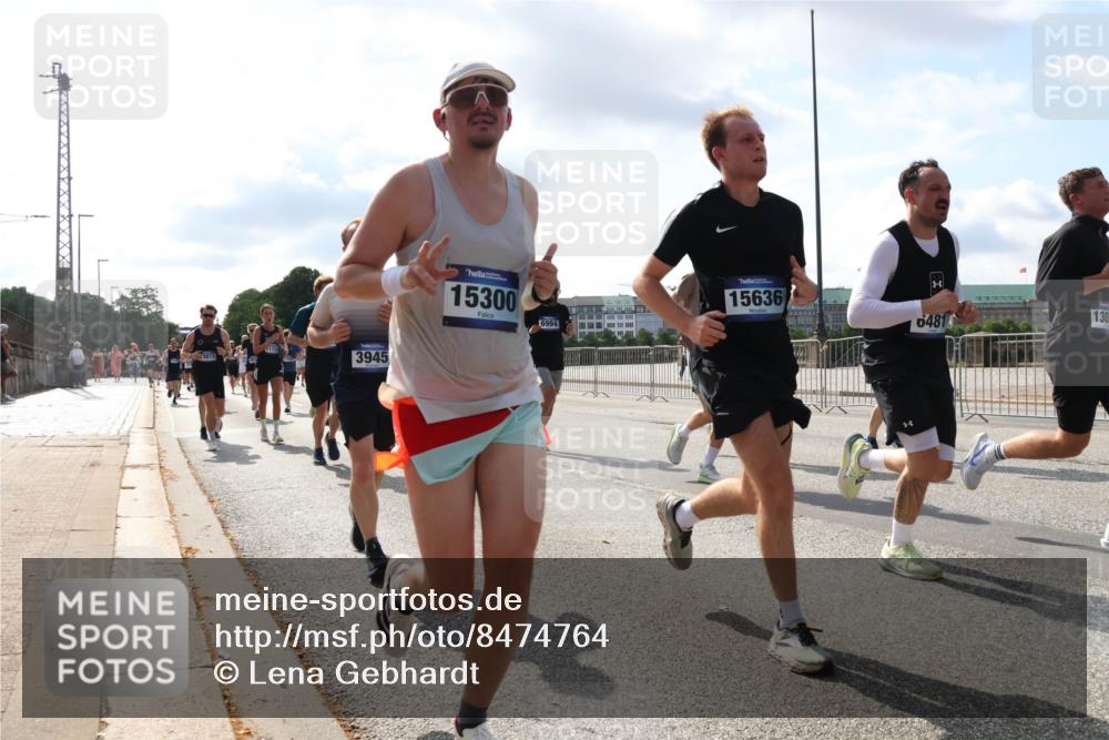 29.06.2025 - hella hamburg halbmarathon Lena Gebhardt http://msf.ph/oto/8474764 29.06.2025 09:55:46 Lombardsbrücke 173, 3945, 15300, 6994, 15636, 6481, 130, 1120, 1143, 1151, 1216, 1257, 1267, 1461, 1507, 1630, 1683, 1689, 1696, 1706, 1884, 1976, 2207, 2250, 2260, 2284, 2287, 2411, 2706, 2708, 2718, 2818, 2864, 2884, 3087, 3213, 3399, 3435, 3543, 3654, 3692, 3747, 3945, 3985, 4033, 4088, 4093, 4127, 4189, 4324, 4345, 4346, 4557, 4601, 4847, 4890, 4938, 5102, 5116, 5421, 5459, 5708, 5915, 6009, 6054, 6134, 6158, 6421, 6481, 6532, 6662, 6691, 6836, 6994, 7052, 7056, 7100, 7224, 7269, 7312 meine-sportfotos.de