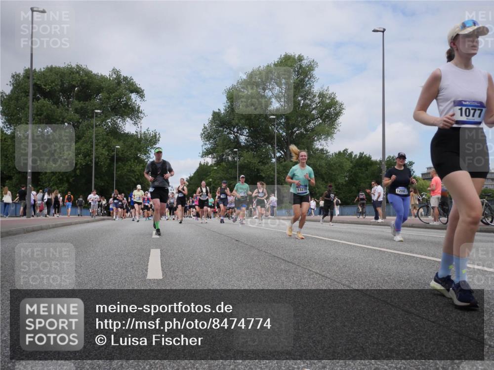 29.06.2025 - hella hamburg halbmarathon Luisa Fischer http://msf.ph/oto/8474774 29.06.2025 11:18:04 Kennedybrücke 13278, 12081, 1077, 1077, 4987, 5972, 6738, 7500, 7639, 8832, 10273, 10588, 10765 meine-sportfotos.de
