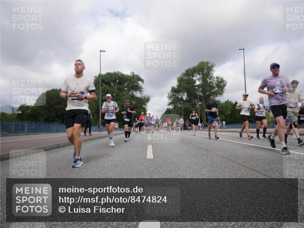 29.06.2025 - hella hamburg halbmarathon Luisa Fischer http://msf.ph/oto/8474824 29.06.2025 10:46:13 Kennedybrücke 5417, 120, 6764, 13786, 250, 1150, 1656, 1929, 2401, 2450, 2580, 2940, 2941, 4092, 4334, 4778, 4892, 5268, 5403, 6764, 7515, 7557, 8000, 8161, 8435, 10008, 10697, 10734 meine-sportfotos.de