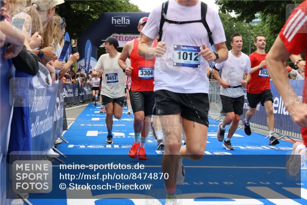 29.06.2025 - hella hamburg halbmarathon Strokosch-Dieckow http://msf.ph/oto/8474870 29.06.2025 10:47:28 Ziel 51, 1012, 1070, 1320, 1592, 1696, 2274, 2284, 2839, 2869, 2953, 3304, 5532, 5650, 5889, 6009, 8023, 8234, 8693, 8852, 8927, 9305, 10423, 10969, 11021, 11077, 11491, 12870, 13223, 13303, 14619, 15350, 15451, 15479, 15923, 16089, 16819, 17846, 17905, 18104, 18758, 18974, 19181 meine-sportfotos.de