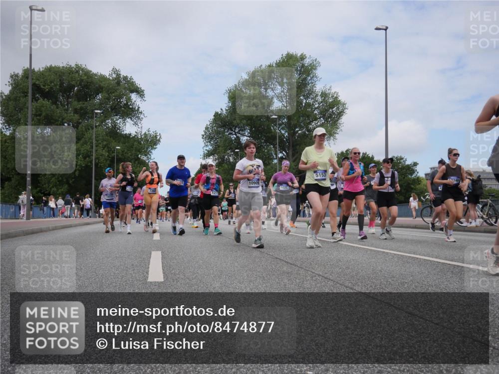 29.06.2025 - hella hamburg halbmarathon Luisa Fischer http://msf.ph/oto/8474877 29.06.2025 11:18:12 Kennedybrücke 7151, 3368, 127, 16023, 10909, 1620, 5153, 4, 2749, 1277, 1279, 1280, 2493, 3269, 3368, 3587, 3588, 3972, 4214, 4529, 4987, 5153, 5972, 6558, 7151, 7500, 7639, 8524, 8880, 9578, 9692 meine-sportfotos.de