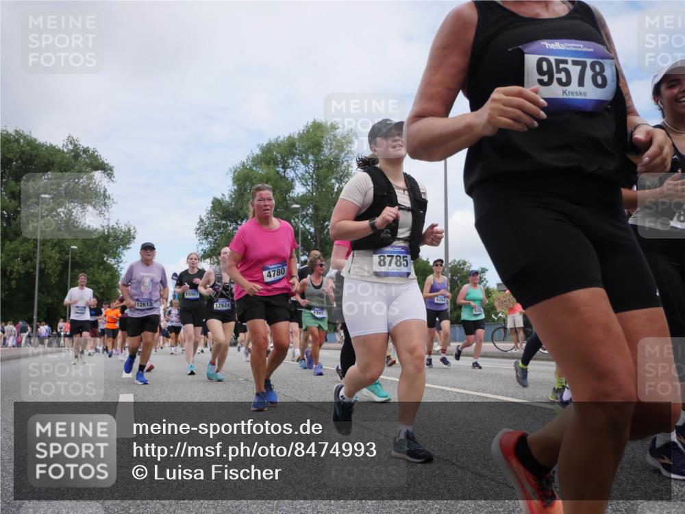 29.06.2025 - hella hamburg halbmarathon Luisa Fischer http://msf.ph/oto/8474993 29.06.2025 11:18:22 Kennedybrücke 14947, 12612, 15967, 17624, 4780, 4782, 8785, 6264, 626, 9578, 1666, 3659, 3972, 4214, 4529, 4701, 4702, 4780, 5241, 5502, 5679, 6264, 6268, 6445, 6558, 7665, 7814, 8291, 8345, 8524, 8785, 8880, 9578, 9726, 9841, 9952, 10127, 10612 meine-sportfotos.de
