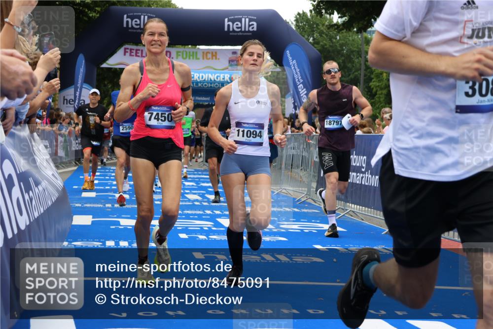 29.06.2025 - hella hamburg halbmarathon Strokosch-Dieckow http://msf.ph/oto/8475091 29.06.2025 10:46:11 Ziel 1569, 1759, 2048, 2590, 2707, 3056, 3087, 4949, 6388, 7450, 7961, 9497, 9585, 10796, 11094, 11125, 13630, 14200, 14262, 16136, 16466, 16475, 17190, 18702, 18797 meine-sportfotos.de
