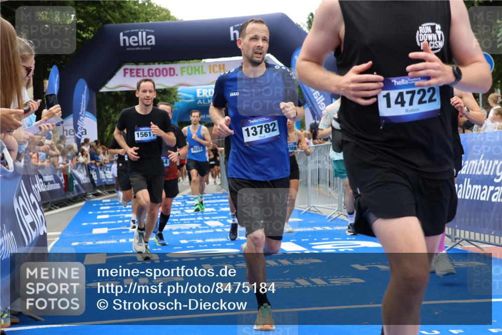 29.06.2025 - hella hamburg halbmarathon Strokosch-Dieckow http://msf.ph/oto/8475184 29.06.2025 10:47:20 Ziel 51, 1012, 2274, 2839, 2864, 2869, 5024, 5532, 5650, 6134, 6168, 6203, 8693, 9305, 10208, 10211, 10423, 11077, 11491, 11518, 13672, 13782, 14722, 15350, 15611, 15923, 16089, 16286, 16819, 18758, 18856, 18974 meine-sportfotos.de