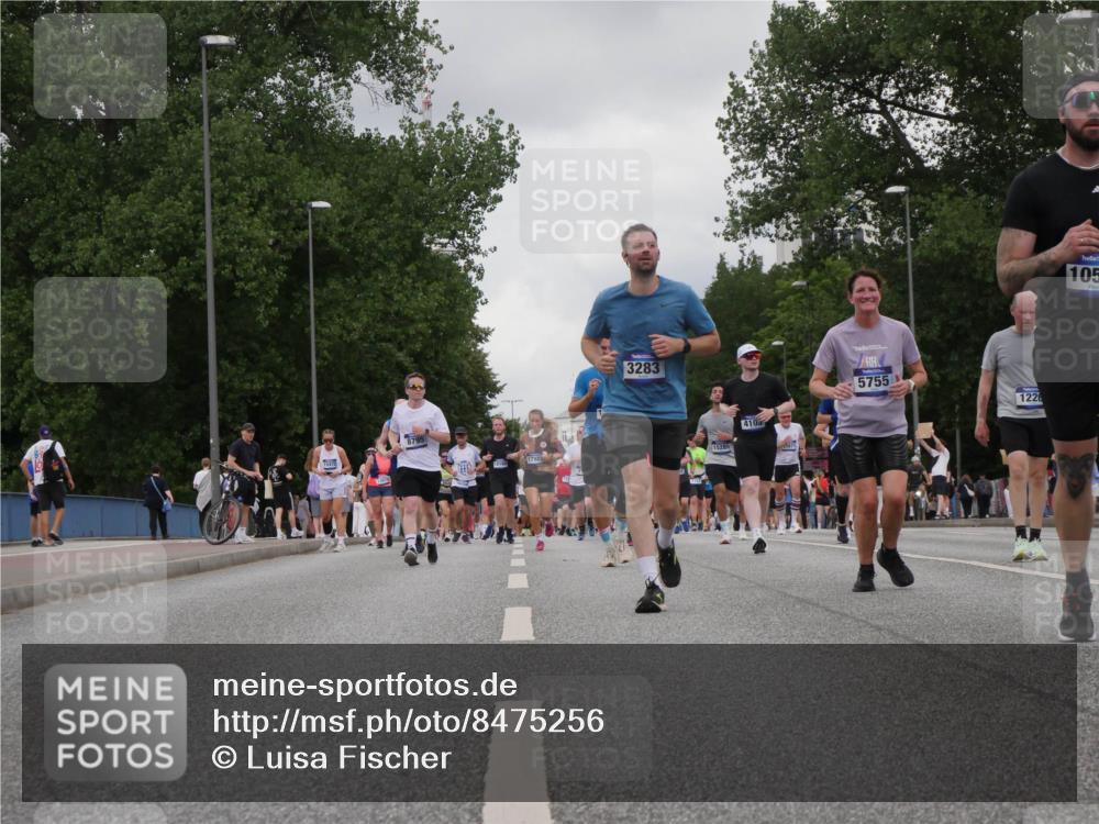 29.06.2025 - hella hamburg halbmarathon Luisa Fischer http://msf.ph/oto/8475256 29.06.2025 10:46:30 Kennedybrücke 15472, 8795, 17921, 3283, 15285, 410, 5755, 1226, 105, 1310, 1467, 3283, 3764, 4105, 4353, 5755, 8233, 10536 meine-sportfotos.de