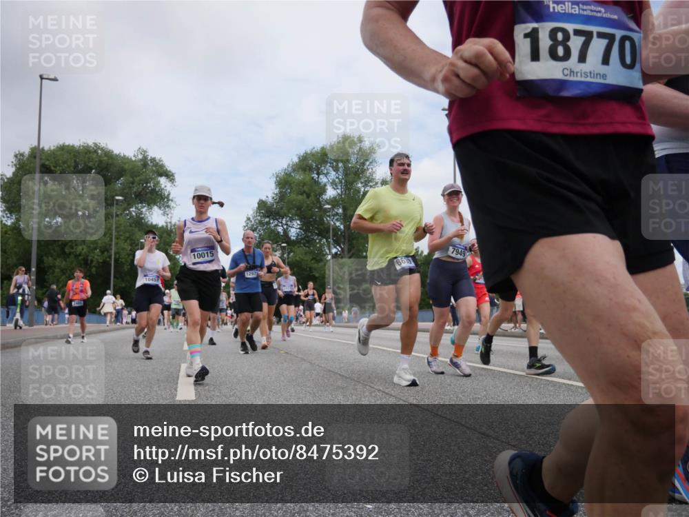 29.06.2025 - hella hamburg halbmarathon Luisa Fischer http://msf.ph/oto/8475392 29.06.2025 11:18:36 Kennedybrücke 10457, 10015, 1297, 8630, 7949, 18770, 1238, 1756, 2251, 2465, 3318, 3655, 3784, 5977, 6239, 6525, 7949, 8570, 8630, 9118, 10015, 10231, 10233, 10457, 10501 meine-sportfotos.de