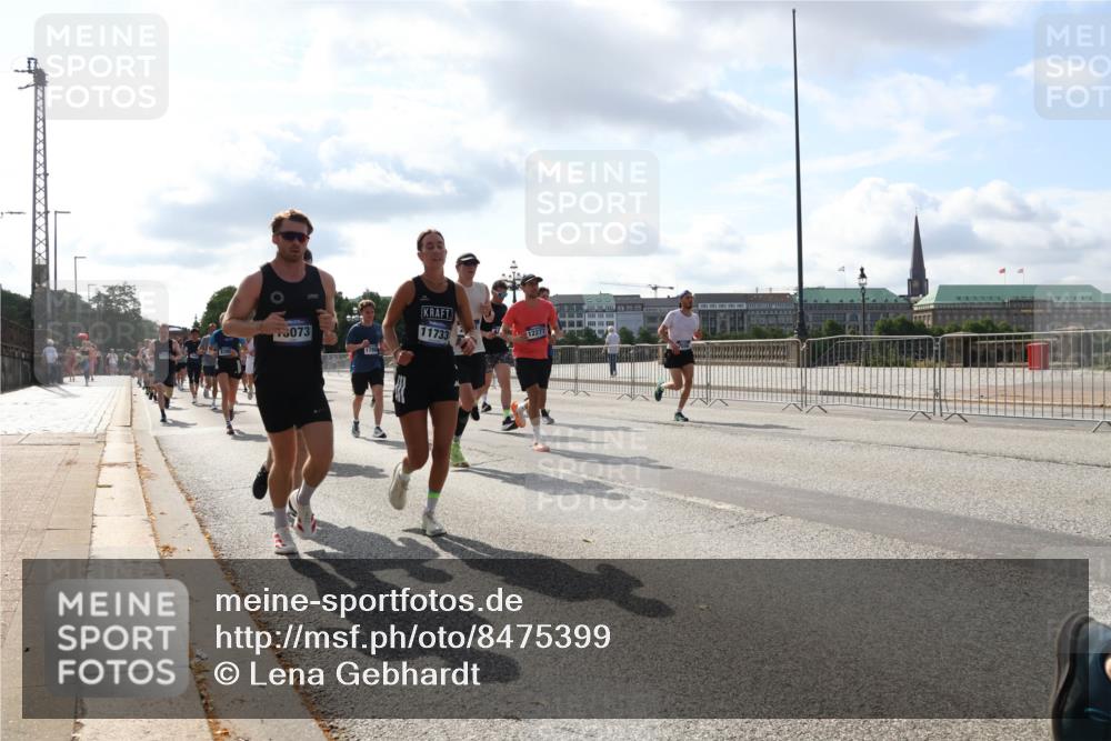 29.06.2025 - hella hamburg halbmarathon Lena Gebhardt http://msf.ph/oto/8475399 29.06.2025 09:55:49 Lombardsbrücke 1000, 11733, 5073, 12277, 1120, 1143, 1151, 1216, 1257, 1267, 1461, 1502, 1507, 1630, 1689, 1706, 1884, 1976, 2250, 2260, 2284, 2706, 2708, 2718, 2818, 2864, 2884, 3060, 3087, 3213, 3399, 3543, 3654, 3692, 3945, 3985, 4033, 4088, 4127, 4324, 4345, 4346, 4557, 4601, 4847, 4890, 4938, 5116, 5421, 5459, 5708, 5915, 6009, 6054, 6115, 6134, 6421, 6481, 6532, 6691, 6994, 7056, 7100, 7224, 7269, 7312, 7332, 8335 meine-sportfotos.de