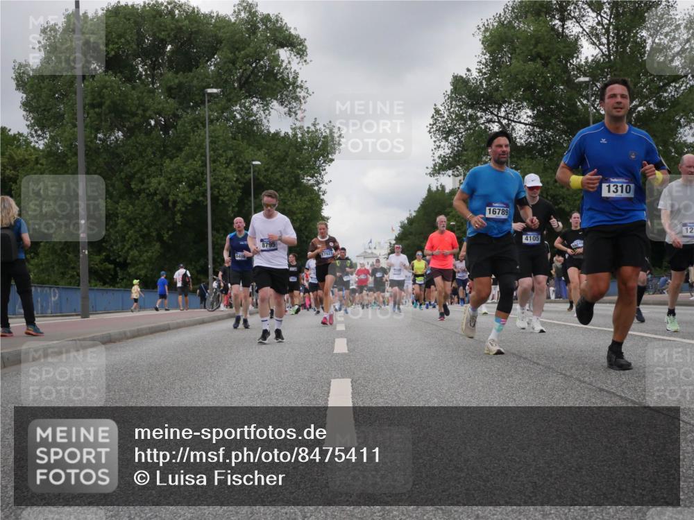 29.06.2025 - hella hamburg halbmarathon Luisa Fischer http://msf.ph/oto/8475411 29.06.2025 10:46:35 Kennedybrücke 840, 8795, 17921, 16789, 4105, 16840, 1310, 12, 1226, 1310, 1467, 2267, 2538, 2971, 3283, 3288, 3764, 4105, 4177, 5755 meine-sportfotos.de
