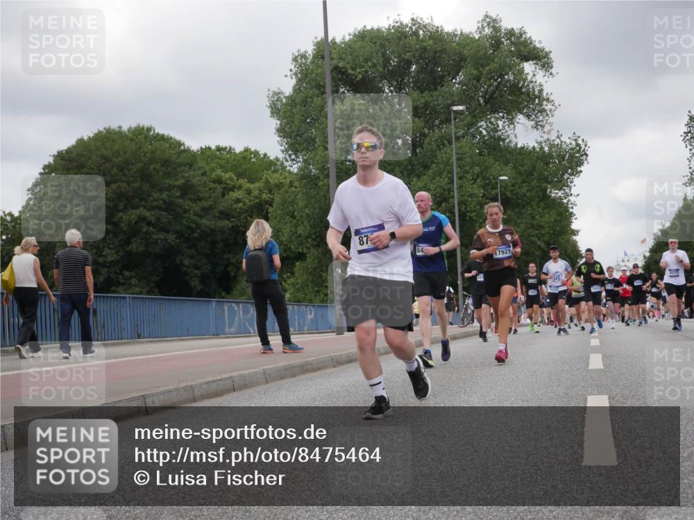 29.06.2025 - hella hamburg halbmarathon Luisa Fischer http://msf.ph/oto/8475464 29.06.2025 10:46:37 Kennedybrücke 87, 84, 17921, 4177, 1226, 1310, 1467, 1788, 2267, 2538, 2971, 3288, 4105, 4177, 4302, 5755, 7872 meine-sportfotos.de