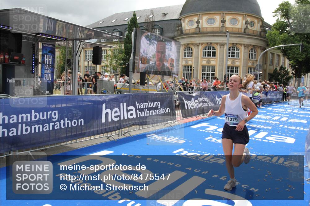 29.06.2025 - hella hamburg halbmarathon Michael Strokosch http://msf.ph/oto/8475547 29.06.2025 10:38:40 Ziel 4148, 5248, 9403, 11379, 12772, 14905, 17154, 18188 meine-sportfotos.de