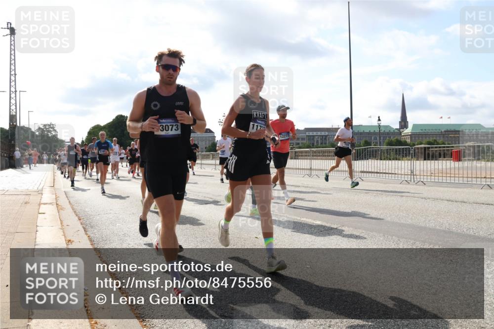 29.06.2025 - hella hamburg halbmarathon Lena Gebhardt http://msf.ph/oto/8475556 29.06.2025 09:55:49 Lombardsbrücke 1717, 8390, 3073, 12277, 88888, 1120, 1143, 1151, 1216, 1257, 1267, 1461, 1502, 1507, 1630, 1689, 1706, 1884, 1976, 2250, 2260, 2284, 2706, 2708, 2718, 2818, 2864, 2884, 3060, 3087, 3213, 3399, 3543, 3654, 3692, 3945, 3985, 4033, 4088, 4127, 4324, 4345, 4346, 4557, 4601, 4847, 4890, 4938, 5116, 5421, 5459, 5708, 5915, 6009, 6054, 6115, 6134, 6421, 6481, 6532, 6691, 6994, 7056, 7100, 7224, 7269, 7312, 7332, 8335 meine-sportfotos.de