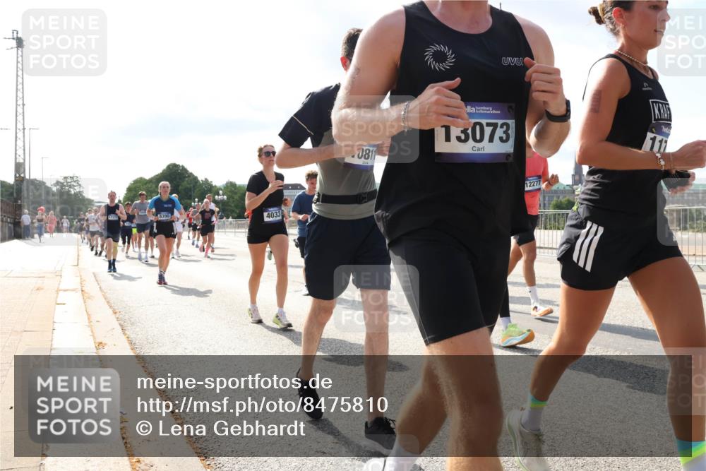 29.06.2025 - hella hamburg halbmarathon Lena Gebhardt http://msf.ph/oto/8475810 29.06.2025 09:55:50 Lombardsbrücke 17173, 8390, 4033, 0811, 13073, 12277, 111, 1120, 1143, 1151, 1216, 1257, 1267, 1461, 1502, 1507, 1630, 1689, 1706, 1884, 1976, 2083, 2250, 2260, 2284, 2706, 2708, 2718, 2818, 2864, 2884, 3060, 3087, 3213, 3399, 3543, 3654, 3692, 3945, 3985, 4033, 4088, 4127, 4324, 4345, 4346, 4557, 4601, 4847, 4890, 4938, 5116, 5421, 5459, 5708, 5915, 6009, 6054, 6115, 6134, 6421, 6481, 6532, 6691, 6994, 7056, 7100, 7224, 7269, 7312, 7332, 8335 meine-sportfotos.de