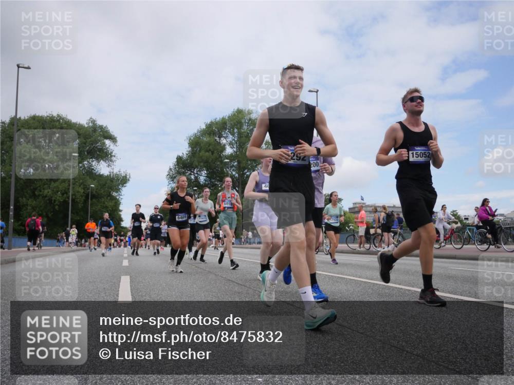 29.06.2025 - hella hamburg halbmarathon Luisa Fischer http://msf.ph/oto/8475832 29.06.2025 11:18:54 Kennedybrücke 6469, 15615, 6810, 292, 200, 15052, 17920, 2503, 3887, 4656, 5109, 6292, 6469, 6659, 6810, 7819, 8404, 9528 meine-sportfotos.de