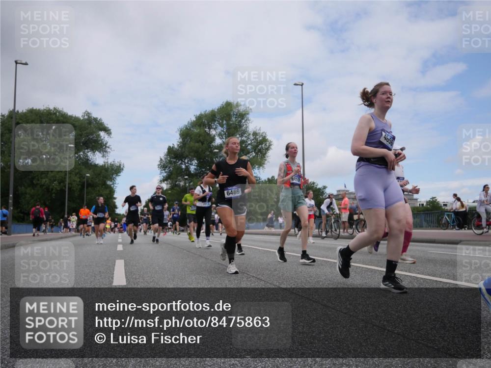 29.06.2025 - hella hamburg halbmarathon Luisa Fischer http://msf.ph/oto/8475863 29.06.2025 11:18:55 Kennedybrücke 1913, 6469, 6810, 4656, 2503, 4656, 5109, 6292, 6372, 6469, 6659, 6810, 7718, 7819, 8404, 9528, 10265 meine-sportfotos.de
