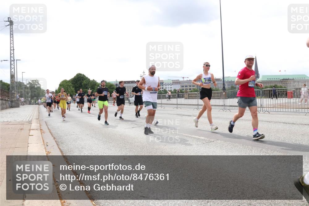 29.06.2025 - hella hamburg halbmarathon Lena Gebhardt http://msf.ph/oto/8476361 29.06.2025 10:33:18 Lombardsbrücke 63, 13339, 5180, 11713, 1078, 1324, 1732, 1764, 1995, 2038, 2054, 2085, 2276, 2776, 2838, 2959, 3341, 3391, 3422, 3708, 3812, 3871, 4030, 4096, 4164, 4445, 4555, 4650, 5110, 5180, 5581, 5917, 6040, 6773, 6861, 6999, 7705, 7982, 8021, 8170, 8595, 8839, 8891, 9034, 9143, 9234, 9258, 9289, 9471, 9542, 9591, 9592, 9750, 9768, 9780, 11229, 11260, 11713, 11756, 11811, 11826, 12039, 12423, 12424, 14305, 14743, 15951 meine-sportfotos.de