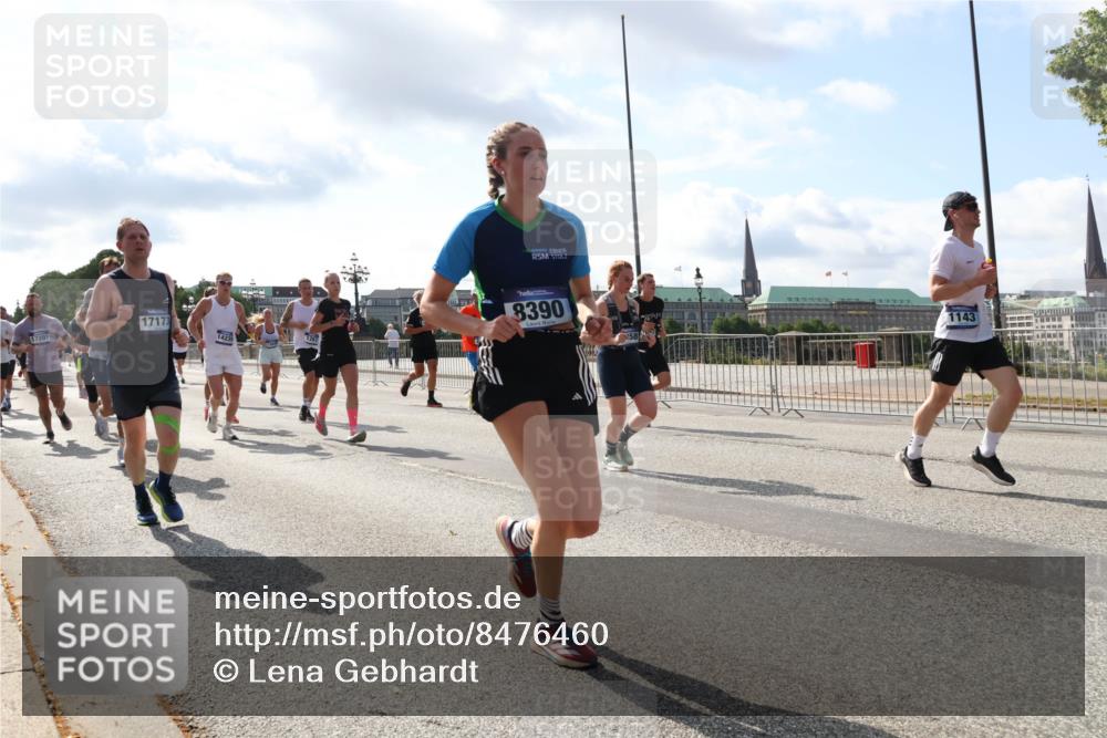 29.06.2025 - hella hamburg halbmarathon Lena Gebhardt http://msf.ph/oto/8476460 29.06.2025 09:55:52 Lombardsbrücke 17173, 17201, 1423, 8390, 1143, 1061, 1120, 1143, 1151, 1216, 1257, 1267, 1461, 1502, 1507, 1630, 1689, 1706, 1884, 1976, 2083, 2250, 2260, 2284, 2504, 2706, 2708, 2718, 2818, 2864, 2884, 3060, 3087, 3213, 3399, 3543, 3654, 3692, 3945, 3985, 4033, 4088, 4127, 4324, 4345, 4346, 4557, 4601, 4847, 4890, 4938, 5116, 5421, 5459, 5708, 5915, 6009, 6054, 6115, 6134, 6421, 6481, 6532, 6691, 6994, 7056, 7100, 7224, 7269, 7312, 7332, 8335, 8989 meine-sportfotos.de