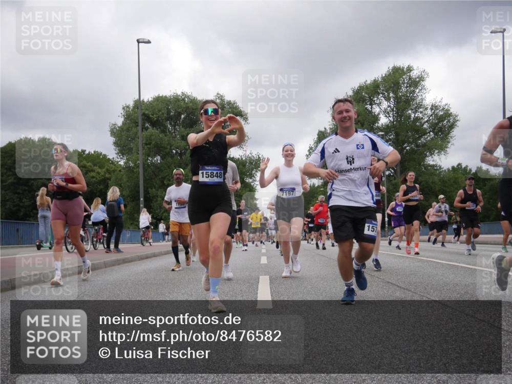 29.06.2025 - hella hamburg halbmarathon Luisa Fischer http://msf.ph/oto/8476582 29.06.2025 10:47:18 Kennedybrücke 15848, 7197, 66, 2257, 157, 3597, 2258, 3597, 4636, 4866, 5001, 5192, 5201, 5649, 5902, 5905, 6334, 6931, 7197, 8504, 9879, 10006, 10097, 10220 meine-sportfotos.de