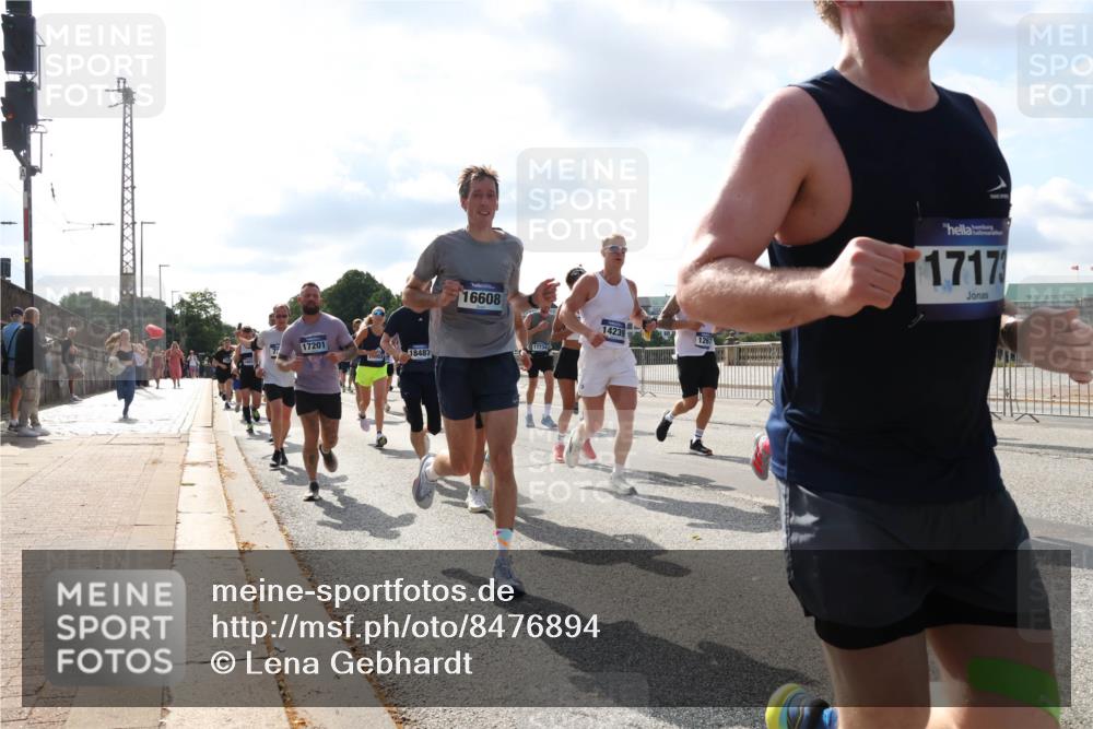 29.06.2025 - hella hamburg halbmarathon Lena Gebhardt http://msf.ph/oto/8476894 29.06.2025 09:55:54 Lombardsbrücke 17201, 18487, 16608, 17734, 14239, 1717, 1061, 1120, 1143, 1151, 1216, 1257, 1267, 1461, 1502, 1507, 1630, 1689, 1884, 1976, 2083, 2250, 2260, 2284, 2504, 2706, 2708, 2718, 2818, 2864, 2884, 3060, 3087, 3213, 3399, 3543, 3654, 3692, 3945, 3985, 4033, 4088, 4127, 4324, 4345, 4346, 4557, 4601, 4847, 4890, 4938, 5116, 5421, 5459, 5708, 5915, 6009, 6054, 6115, 6134, 6421, 6481, 6532, 6691, 6994, 7056, 7100, 7224, 7269, 7312, 7332, 8335, 8989 meine-sportfotos.de