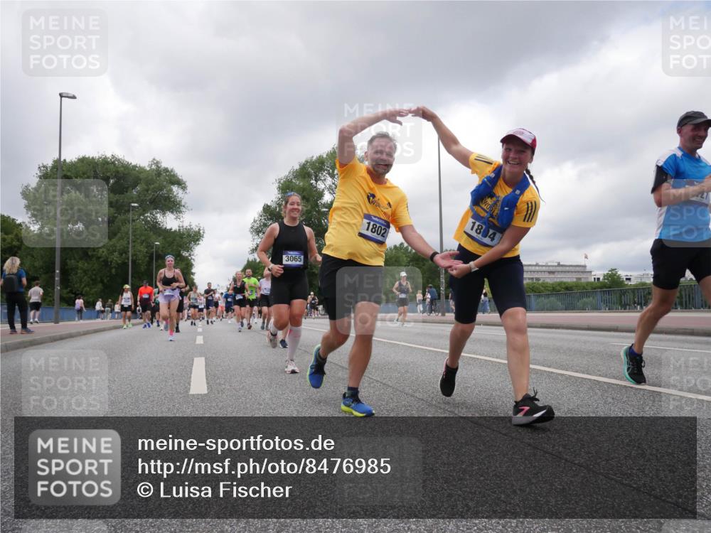 29.06.2025 - hella hamburg halbmarathon Luisa Fischer http://msf.ph/oto/8476985 29.06.2025 10:47:39 Kennedybrücke 3065, 1802, 1804, 1026, 1095, 1802, 1804, 2073, 3065, 4968, 5127, 5355, 7489, 8763, 8870, 9331, 9333, 10285, 10707 meine-sportfotos.de