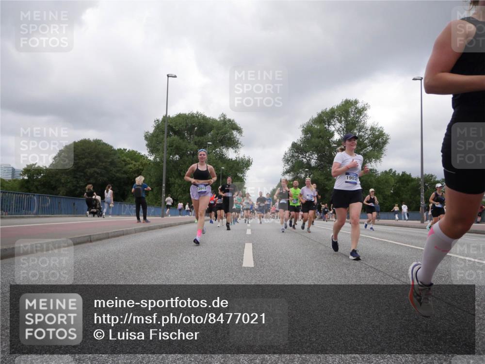 29.06.2025 - hella hamburg halbmarathon Luisa Fischer http://msf.ph/oto/8477021 29.06.2025 10:47:40 Kennedybrücke 12803, 2518, 1903, 1026, 1095, 1802, 1804, 2073, 3065, 4968, 5127, 5355, 7489, 8763, 8870, 9331, 9333, 10707 meine-sportfotos.de