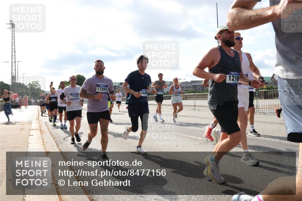 29.06.2025 - hella hamburg halbmarathon Lena Gebhardt http://msf.ph/oto/8477156 29.06.2025 09:55:55 Lombardsbrücke 17201, 18487, 17734, 7224, 18031, 1216, 1061, 1120, 1143, 1151, 1216, 1257, 1267, 1461, 1502, 1507, 1630, 1689, 1884, 1976, 2083, 2250, 2260, 2284, 2504, 2706, 2708, 2718, 2818, 2864, 2884, 3060, 3087, 3213, 3399, 3543, 3654, 3692, 3945, 3985, 4033, 4088, 4127, 4324, 4345, 4346, 4557, 4601, 4847, 4890, 4938, 5116, 5421, 5459, 5915, 6009, 6054, 6115, 6134, 6421, 6481, 6532, 6691, 6994, 7056, 7100, 7178, 7224, 7269, 7332, 8335, 8989 meine-sportfotos.de