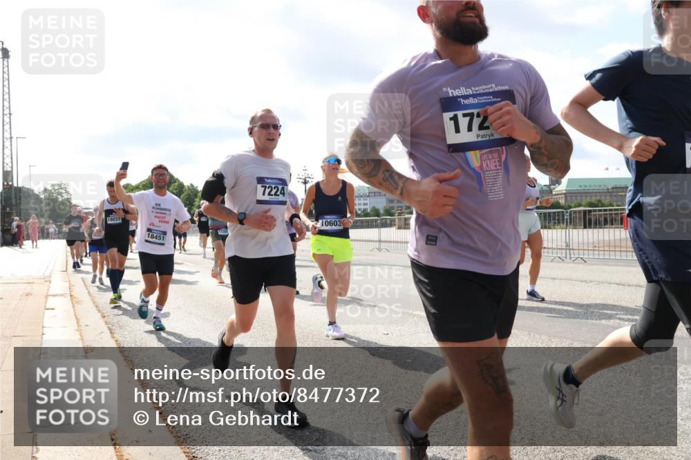 29.06.2025 - hella hamburg halbmarathon Lena Gebhardt http://msf.ph/oto/8477372 29.06.2025 09:55:56 Lombardsbrücke 18031, 18451, 13301, 7224, 10603, 172, 1061, 1120, 1143, 1151, 1216, 1257, 1267, 1461, 1502, 1507, 1630, 1689, 1884, 1976, 2083, 2250, 2260, 2284, 2504, 2706, 2708, 2718, 2818, 2864, 2884, 3060, 3087, 3213, 3399, 3543, 3654, 3692, 3945, 3985, 4033, 4088, 4127, 4324, 4345, 4346, 4557, 4601, 4847, 4890, 4938, 5116, 5421, 5459, 5915, 6009, 6054, 6115, 6134, 6421, 6481, 6532, 6691, 6994, 7056, 7100, 7178, 7224, 7269, 7332, 8335, 8989, 10596 meine-sportfotos.de