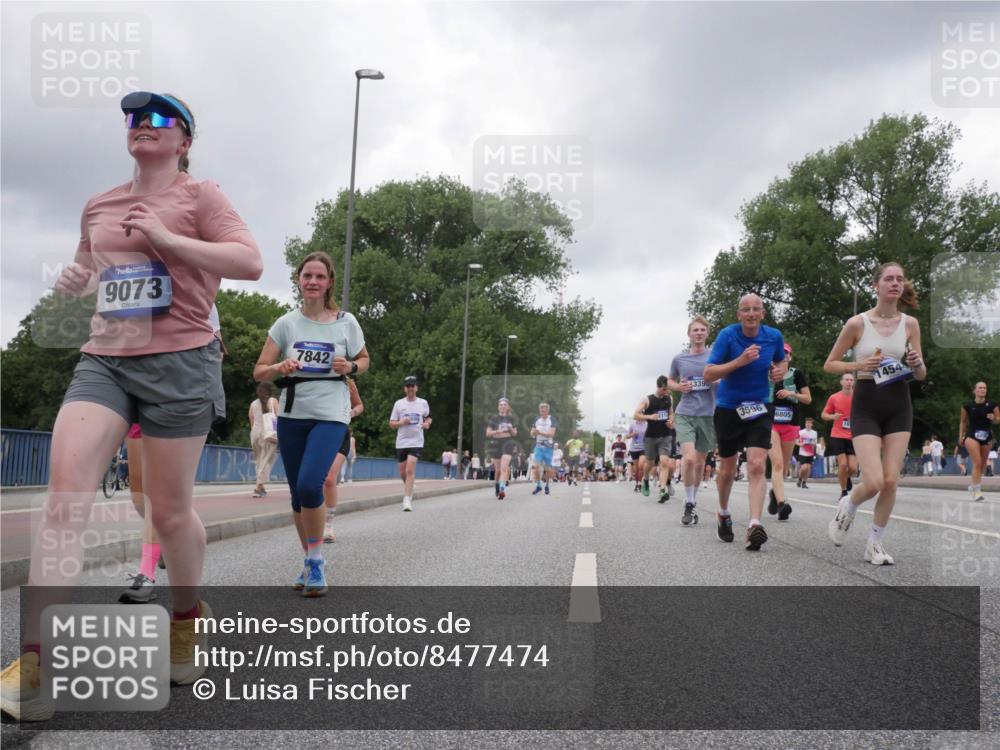 29.06.2025 - hella hamburg halbmarathon Luisa Fischer http://msf.ph/oto/8477474 29.06.2025 10:47:52 Kennedybrücke 9073, 7842, 339, 3596, 6805, 1454, 2186, 2692, 3596, 4215, 5730, 5731, 6036, 6895 meine-sportfotos.de