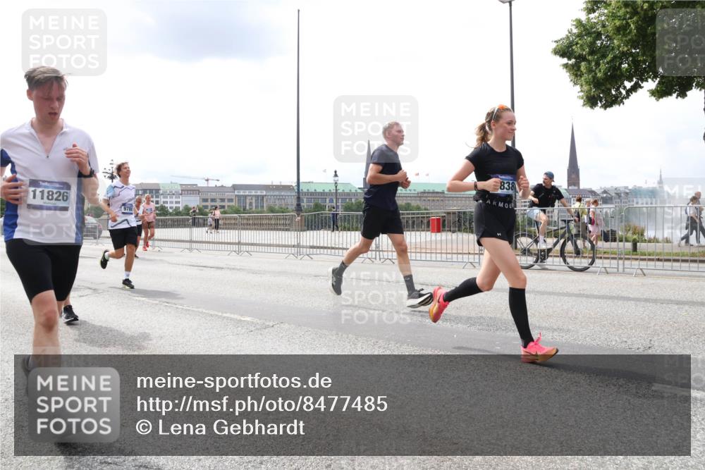 29.06.2025 - hella hamburg halbmarathon Lena Gebhardt http://msf.ph/oto/8477485 29.06.2025 10:33:23 Lombardsbrücke 11826, 9780, 838, 1324, 1764, 1995, 2038, 2054, 2085, 2342, 2776, 2838, 2959, 3170, 3341, 3391, 3708, 3812, 3871, 4030, 4096, 4164, 4361, 4433, 4445, 4449, 4555, 4650, 5075, 5110, 5180, 5569, 5581, 5917, 6109, 6773, 6854, 6861, 6999, 7653, 7705, 7982, 8021, 8157, 8170, 8282, 8595, 8891, 9143, 9234, 9258, 9289, 9438, 9471, 9591, 9592, 9750, 9768, 9780, 9799, 11229, 11260, 11713, 11811, 11826, 12039, 12423, 12424, 14305, 14743, 15951 meine-sportfotos.de