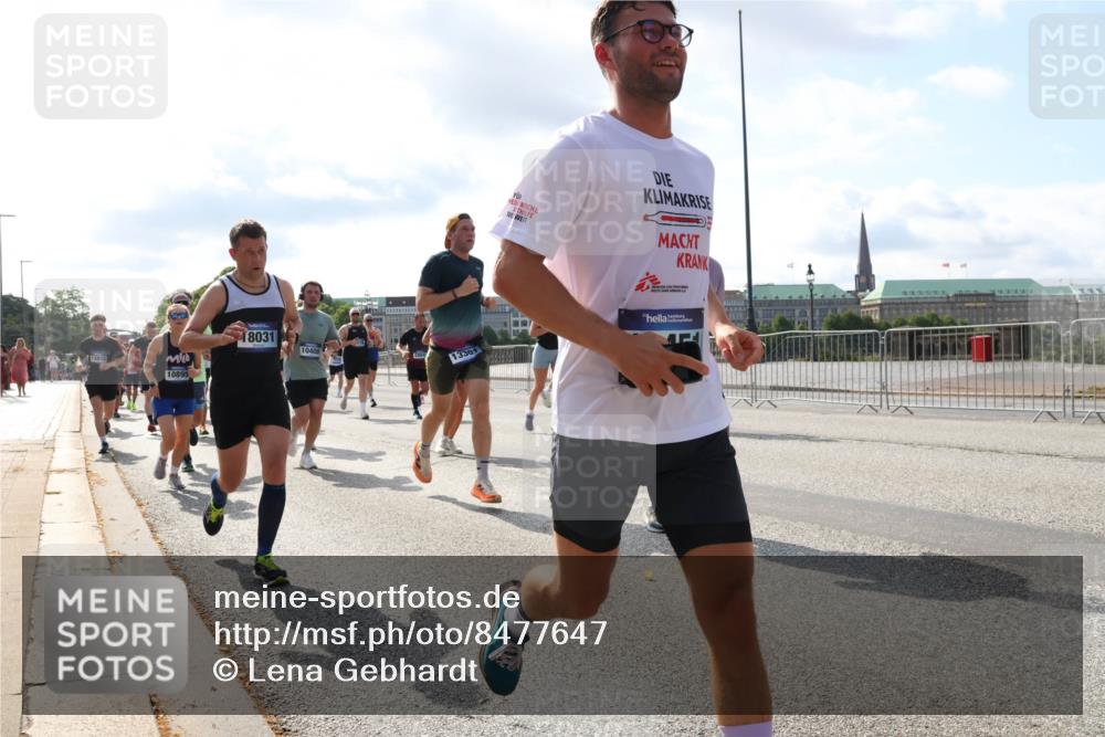 29.06.2025 - hella hamburg halbmarathon Lena Gebhardt http://msf.ph/oto/8477647 29.06.2025 09:55:57 Lombardsbrücke 13803, 10895, 8031, 10408, 13301, 1061, 1120, 1143, 1151, 1216, 1257, 1267, 1461, 1502, 1507, 1630, 1689, 1976, 2083, 2250, 2260, 2284, 2504, 2706, 2708, 2718, 2818, 2864, 2884, 3060, 3087, 3213, 3399, 3543, 3654, 3692, 3945, 3985, 4033, 4088, 4127, 4324, 4345, 4346, 4557, 4601, 4847, 4890, 4938, 5116, 5421, 5459, 5915, 6009, 6054, 6115, 6134, 6421, 6481, 6532, 6691, 6994, 7056, 7100, 7178, 7224, 7269, 7332, 8335, 8989, 10596 meine-sportfotos.de