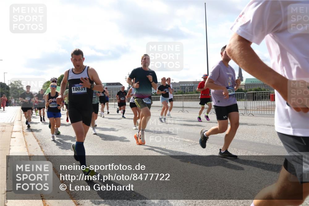 29.06.2025 - hella hamburg halbmarathon Lena Gebhardt http://msf.ph/oto/8477722 29.06.2025 09:55:57 Lombardsbrücke 13801, 10895, 18031, 2864, 13301, 39, 1678, 1061, 1120, 1143, 1151, 1216, 1257, 1267, 1461, 1502, 1507, 1630, 1689, 1976, 2083, 2250, 2260, 2284, 2504, 2706, 2708, 2718, 2818, 2864, 2884, 3060, 3087, 3213, 3399, 3543, 3654, 3692, 3945, 3985, 4033, 4088, 4127, 4324, 4345, 4346, 4557, 4601, 4847, 4890, 4938, 5116, 5421, 5459, 5915, 6009, 6054, 6115, 6134, 6421, 6481, 6532, 6691, 6994, 7056, 7100, 7178, 7224, 7269, 7332, 8335, 8989, 10596 meine-sportfotos.de