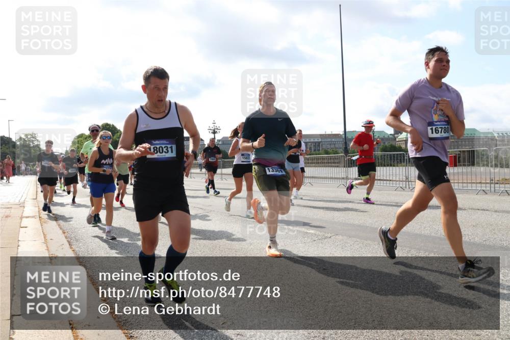 29.06.2025 - hella hamburg halbmarathon Lena Gebhardt http://msf.ph/oto/8477748 29.06.2025 09:55:58 Lombardsbrücke 18031, 15831, 13301, 16780, 1061, 1120, 1143, 1151, 1216, 1257, 1267, 1461, 1502, 1507, 1630, 1689, 1976, 2083, 2250, 2260, 2284, 2504, 2706, 2708, 2718, 2818, 2864, 2884, 3060, 3087, 3213, 3399, 3543, 3654, 3692, 3945, 3985, 4033, 4088, 4127, 4324, 4345, 4346, 4557, 4601, 4847, 4890, 4938, 5116, 5421, 5459, 5915, 6009, 6054, 6115, 6134, 6421, 6481, 6532, 6691, 6994, 7056, 7100, 7178, 7224, 7269, 7332, 8335, 8989, 10596 meine-sportfotos.de