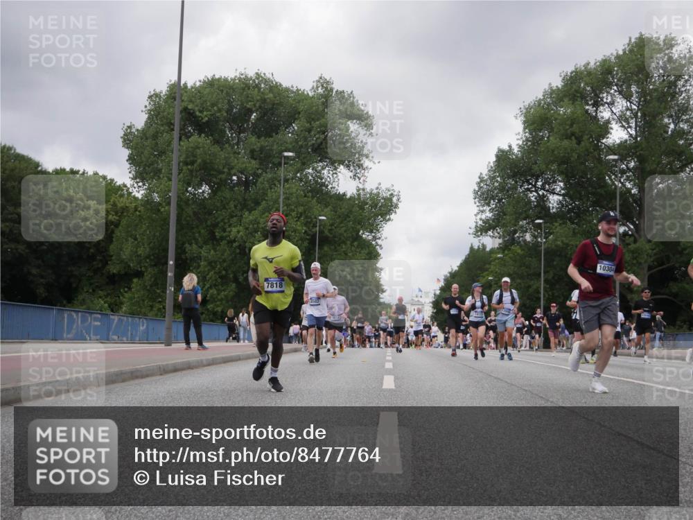 29.06.2025 - hella hamburg halbmarathon Luisa Fischer http://msf.ph/oto/8477764 29.06.2025 10:48:03 Kennedybrücke 7818, 8582, 2310, 1412, 10304, 3506, 4215, 5730, 5731, 6922, 7610, 7818, 10303, 10304 meine-sportfotos.de