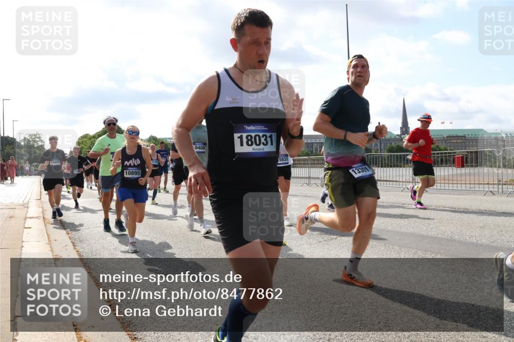 29.06.2025 - hella hamburg halbmarathon Lena Gebhardt http://msf.ph/oto/8477862 29.06.2025 09:55:58 Lombardsbrücke 10895, 15392, 0408, 18031, 5831, 330, 1061, 1120, 1143, 1151, 1216, 1257, 1267, 1461, 1502, 1507, 1630, 1689, 1976, 2083, 2250, 2260, 2284, 2504, 2706, 2708, 2718, 2818, 2864, 2884, 3060, 3087, 3213, 3399, 3543, 3654, 3692, 3945, 3985, 4033, 4088, 4127, 4324, 4345, 4346, 4557, 4601, 4847, 4890, 4938, 5116, 5421, 5459, 5915, 6009, 6054, 6115, 6134, 6421, 6481, 6532, 6691, 6994, 7056, 7100, 7178, 7224, 7269, 7332, 8335, 8989, 10596 meine-sportfotos.de