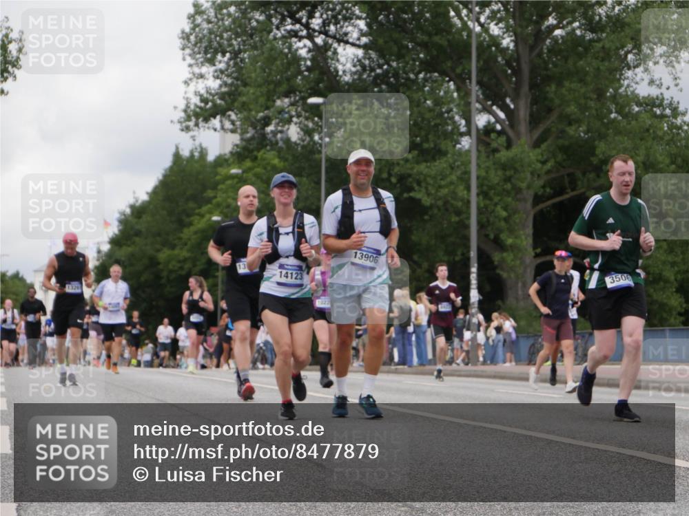 29.06.2025 - hella hamburg halbmarathon Luisa Fischer http://msf.ph/oto/8477879 29.06.2025 10:48:06 Kennedybrücke 1326, 13, 14123, 1022, 13906, 3506, 1273, 1713, 3506, 6922, 7541, 7610, 7818, 10223, 10303, 10304 meine-sportfotos.de