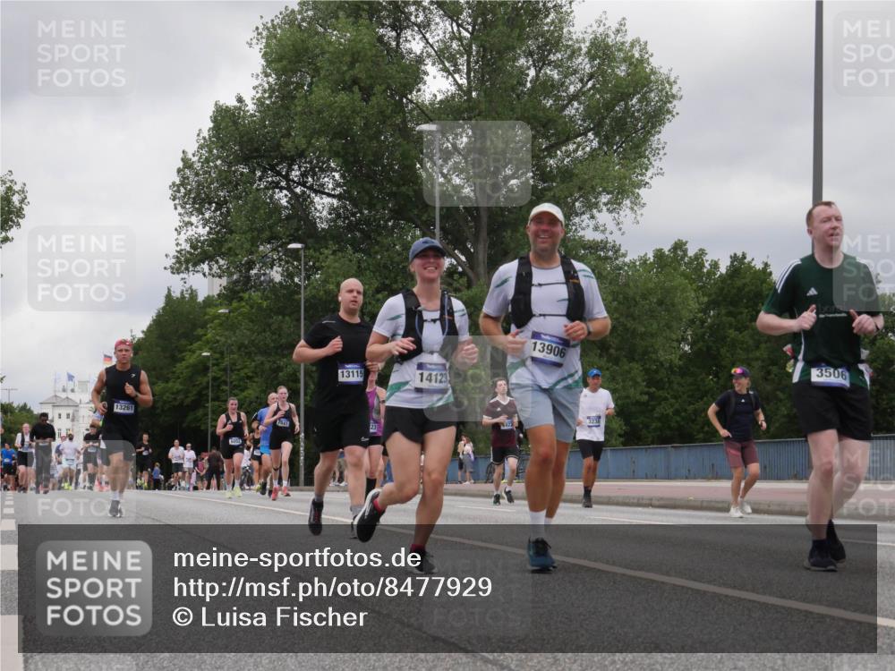 29.06.2025 - hella hamburg halbmarathon Luisa Fischer http://msf.ph/oto/8477929 29.06.2025 10:48:08 Kennedybrücke 13261, 7541, 13115, 14123, 13906, 3506, 23, 6922, 1273, 1685, 1713, 3238, 3506, 6002, 6922, 7541, 7610, 10223, 10303, 10304 meine-sportfotos.de
