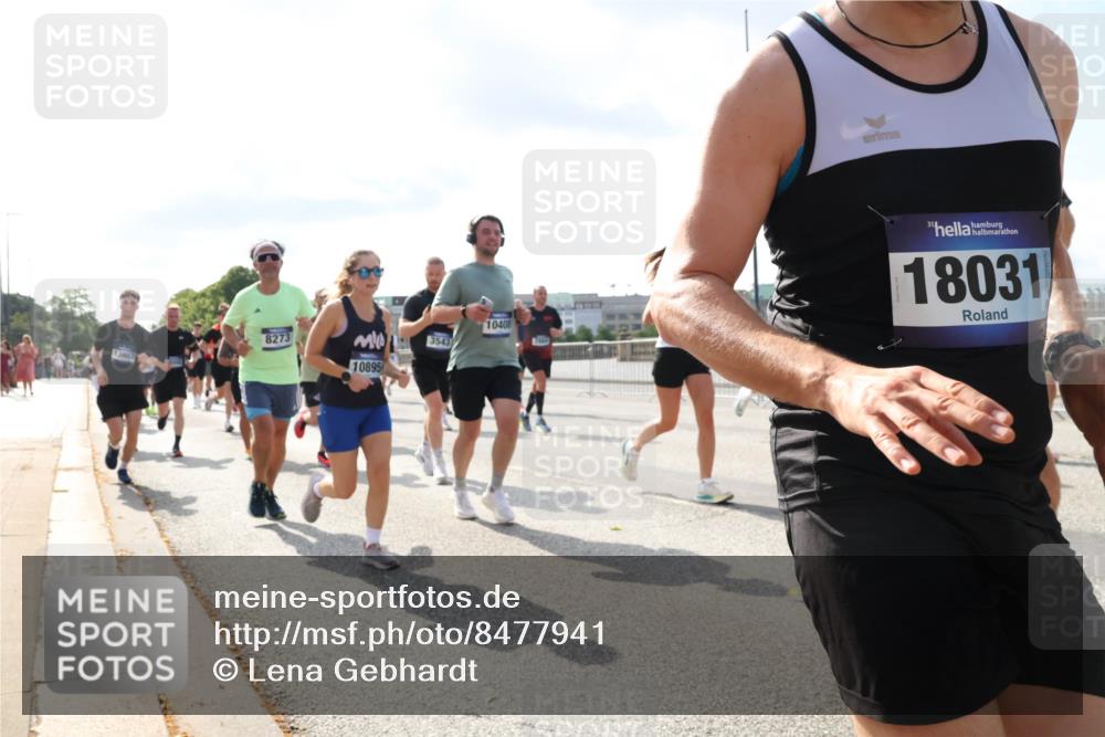 29.06.2025 - hella hamburg halbmarathon Lena Gebhardt http://msf.ph/oto/8477941 29.06.2025 09:55:58 Lombardsbrücke 8273, 3543, 10895, 10408, 18031, 1061, 1120, 1143, 1151, 1216, 1257, 1267, 1461, 1502, 1507, 1630, 1689, 1976, 2083, 2250, 2260, 2284, 2504, 2706, 2708, 2718, 2818, 2864, 2884, 3060, 3087, 3213, 3399, 3543, 3654, 3692, 3945, 3985, 4033, 4088, 4127, 4324, 4345, 4346, 4557, 4601, 4847, 4890, 4938, 5116, 5421, 5459, 5915, 6009, 6054, 6115, 6134, 6421, 6481, 6532, 6691, 6994, 7056, 7100, 7178, 7224, 7269, 7332, 8335, 8989, 10596 meine-sportfotos.de