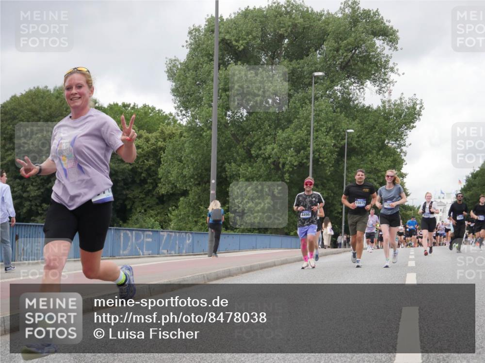 29.06.2025 - hella hamburg halbmarathon Luisa Fischer http://msf.ph/oto/8478038 29.06.2025 10:48:16 Kennedybrücke 4496, 15675, 139, 1834, 1273, 1685, 1713, 3238, 6002, 7216, 7541, 8605, 9084, 9085, 10223 meine-sportfotos.de