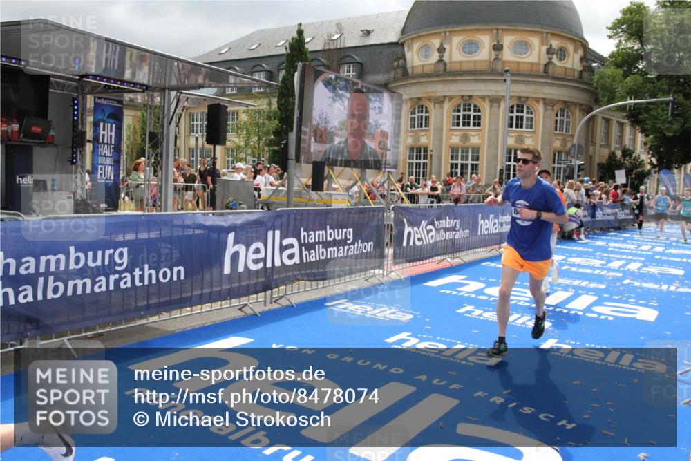 29.06.2025 - hella hamburg halbmarathon Michael Strokosch http://msf.ph/oto/8478074 29.06.2025 10:40:04 Ziel 2826, 3626, 5050, 5375, 6080, 8467, 8574, 12091, 13514, 15421, 17973 meine-sportfotos.de