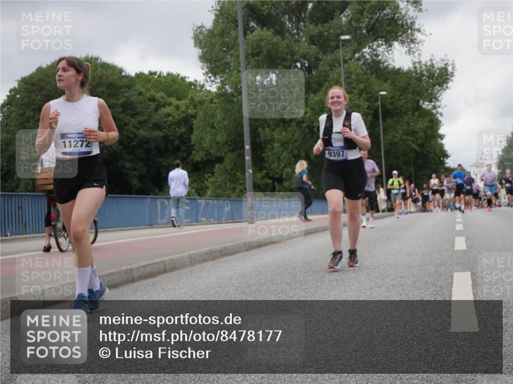 29.06.2025 - hella hamburg halbmarathon Luisa Fischer http://msf.ph/oto/8478177 29.06.2025 10:48:22 Kennedybrücke 11272, 9397, 1024, 6841, 7216, 8605, 8745, 9084, 9085 meine-sportfotos.de