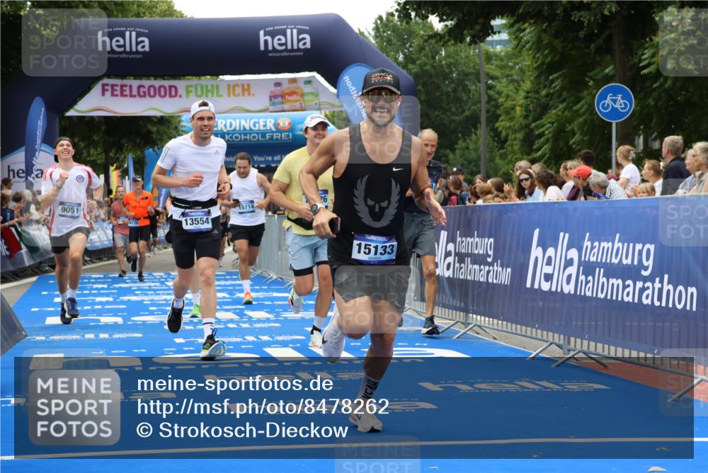29.06.2025 - hella hamburg halbmarathon Strokosch-Dieckow http://msf.ph/oto/8478262 29.06.2025 10:46:36 Ziel 1920, 1942, 4497, 5459, 8482, 9051, 9232, 9386, 9529, 13525, 13554, 15026, 15133, 15206, 15714, 16175, 17281, 17461, 17743, 17865, 18297, 18882, 19128 meine-sportfotos.de