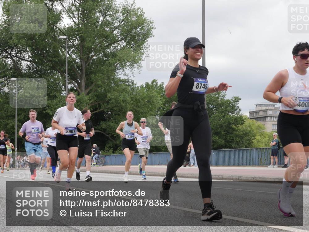 29.06.2025 - hella hamburg halbmarathon Luisa Fischer http://msf.ph/oto/8478383 29.06.2025 10:48:30 Kennedybrücke 12793, 17372, 1066, 8907, 328, 18294, 6888, 8745, 4002, 1024, 1798, 3570, 4275, 4337, 4388, 6841, 6888, 8745, 8907, 10668 meine-sportfotos.de
