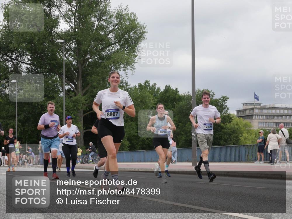 29.06.2025 - hella hamburg halbmarathon Luisa Fischer http://msf.ph/oto/8478399 29.06.2025 10:48:31 Kennedybrücke 12793, 337, 10668, 8907, 18294, 388, 17521, 1024, 1798, 3570, 4275, 4337, 4388, 5949, 6841, 6888, 8745, 8907, 10668 meine-sportfotos.de