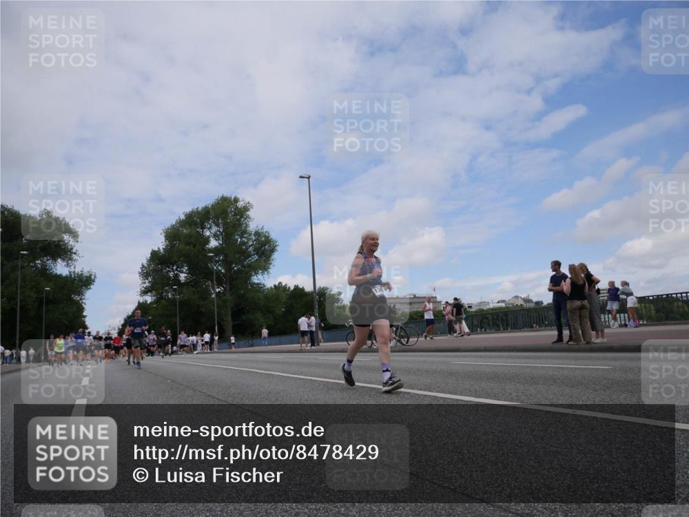 29.06.2025 - hella hamburg halbmarathon Luisa Fischer http://msf.ph/oto/8478429 29.06.2025 11:20:31 Kennedybrücke 1247, 2301, 2431, 3228, 5840, 5980, 7678 meine-sportfotos.de