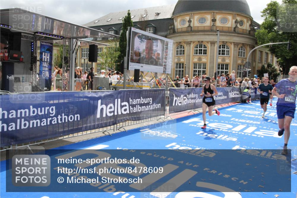 29.06.2025 - hella hamburg halbmarathon Michael Strokosch http://msf.ph/oto/8478609 29.06.2025 10:40:28 Ziel 6649, 8370, 14924, 15247, 17245, 17916 meine-sportfotos.de